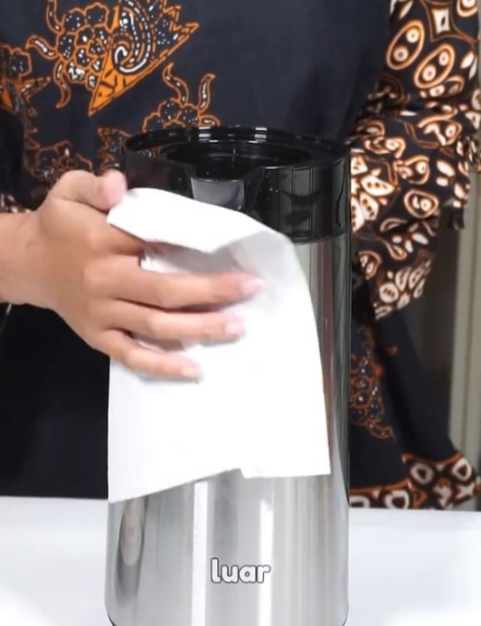 cara membersihkan thermos air panas