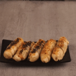 Resep Bolen Pisang Coklat Cuma 3 Bahan! Resep Bolen Pisang Coklat Cuma 3 Bahan!